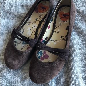 Rocket Dog Suede flats, size 9